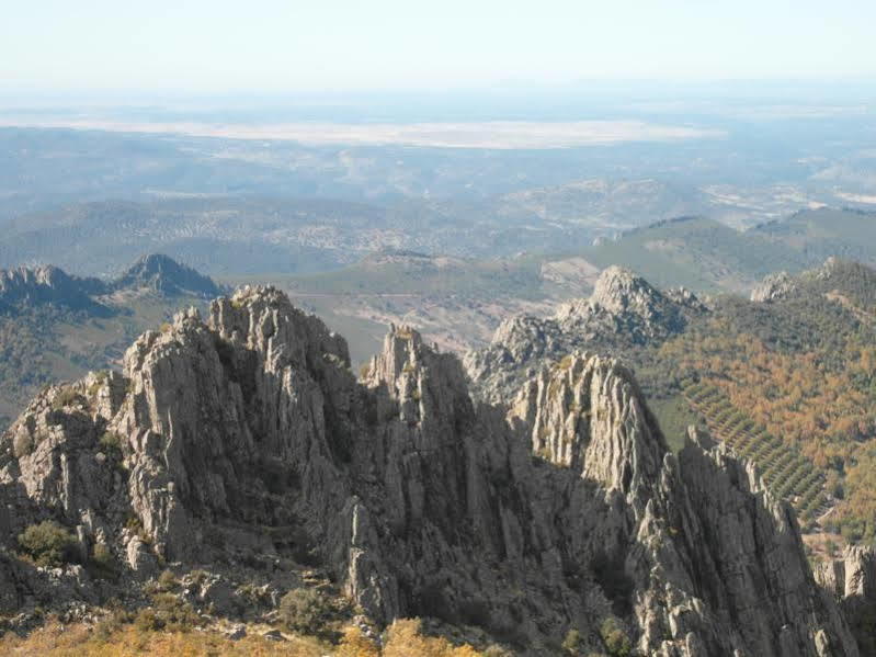 Apartamentos Rurales Candela Cañamero Dış mekan fotoğraf